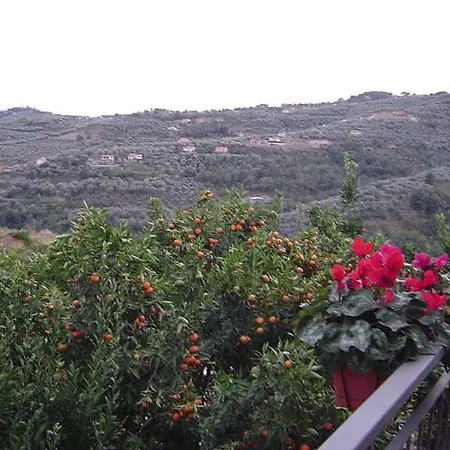 Alloggio per agriturismo Ca' De Pippu